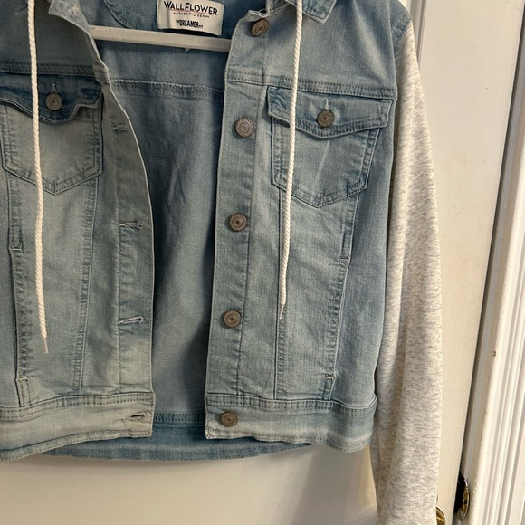 Wallflower Hooded Denim Jacket-The Dreamer Fit - Picture 5 of 10